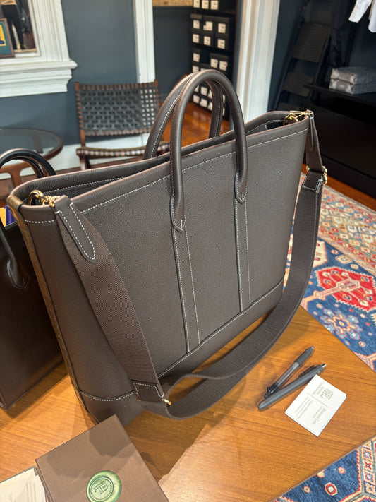 Ebene Togo Tote